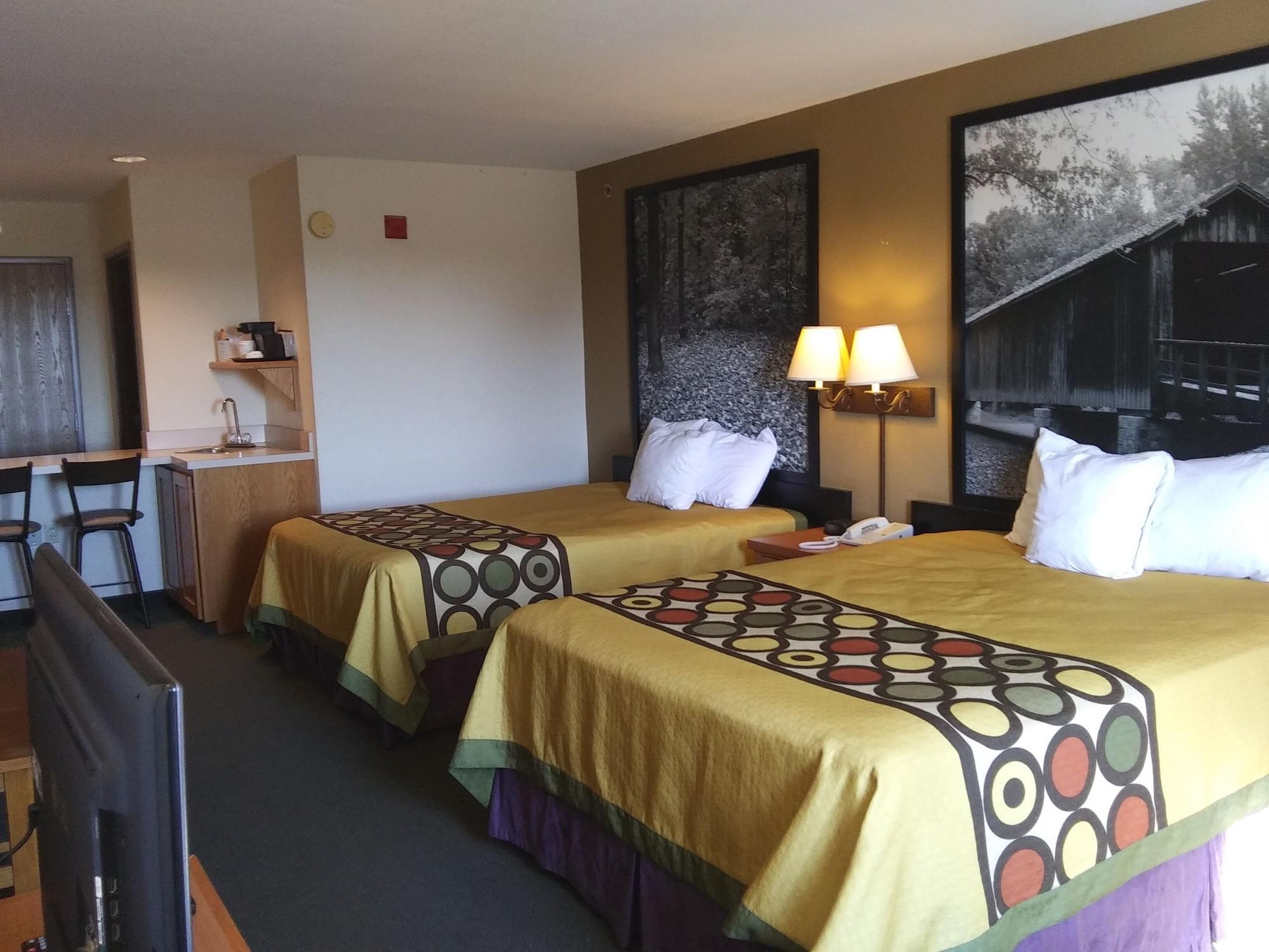 Super 8 By Wyndham Columbia East Hotel Eksteriør billede