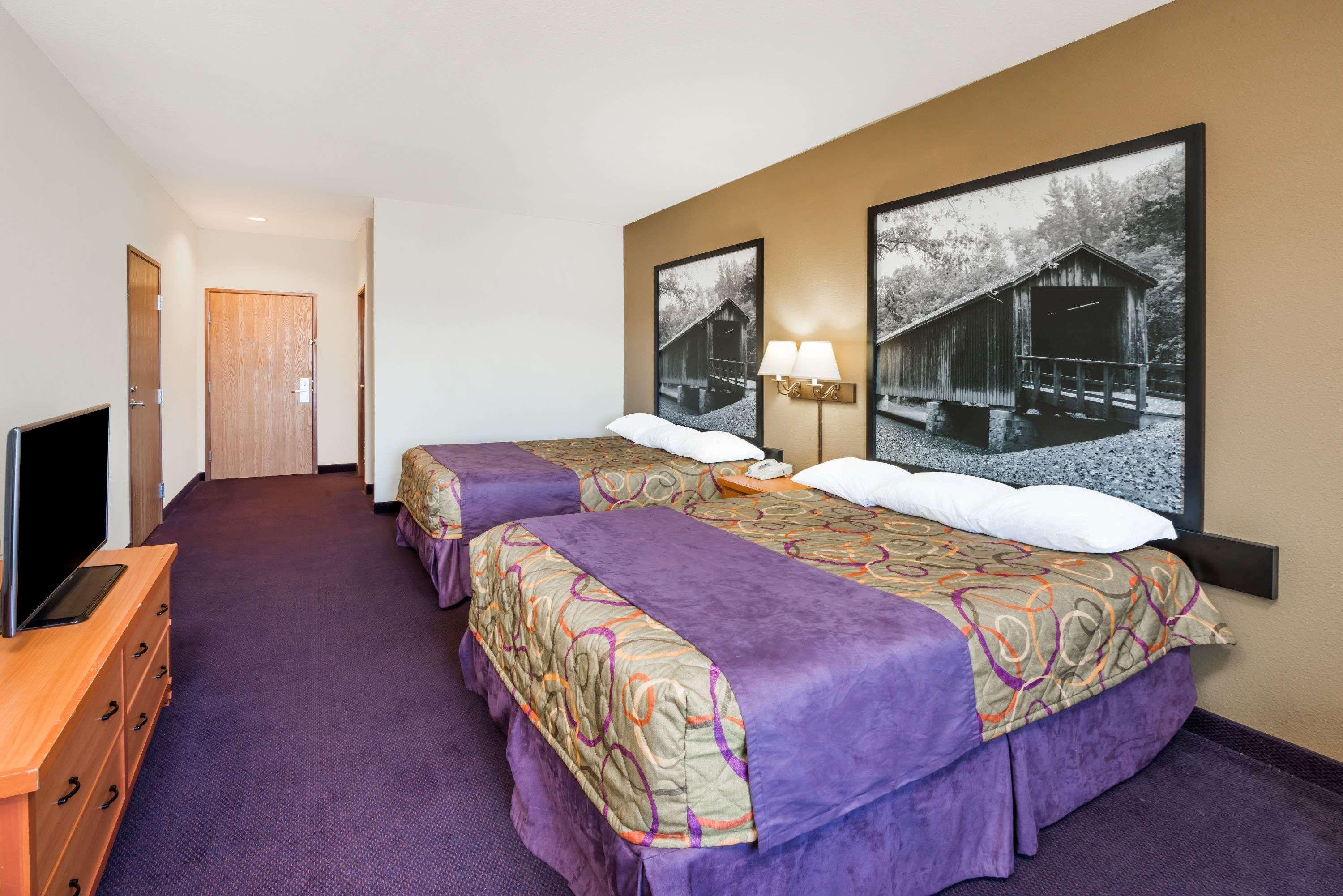 Super 8 By Wyndham Columbia East Hotel Eksteriør billede