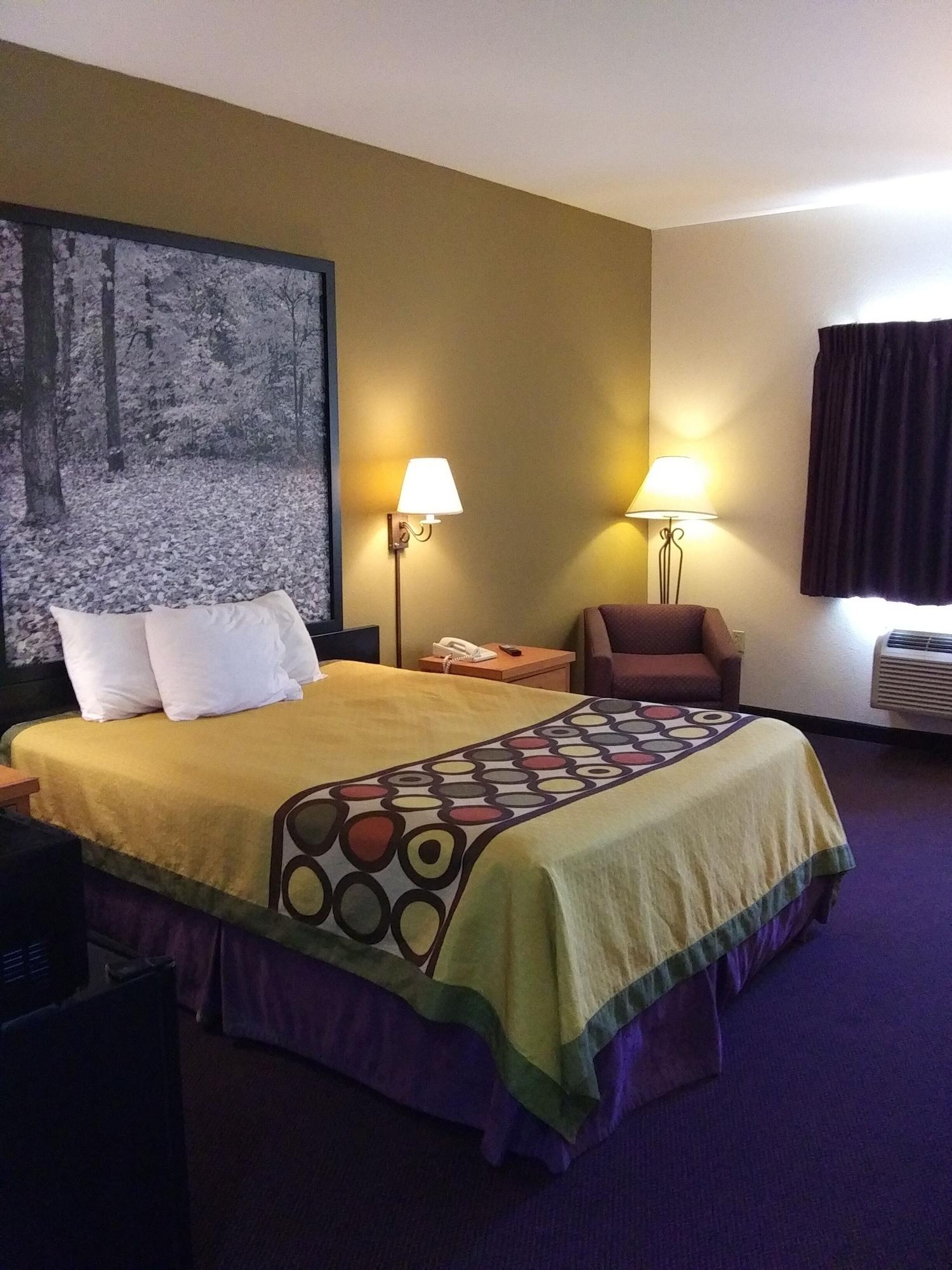 Super 8 By Wyndham Columbia East Hotel Eksteriør billede